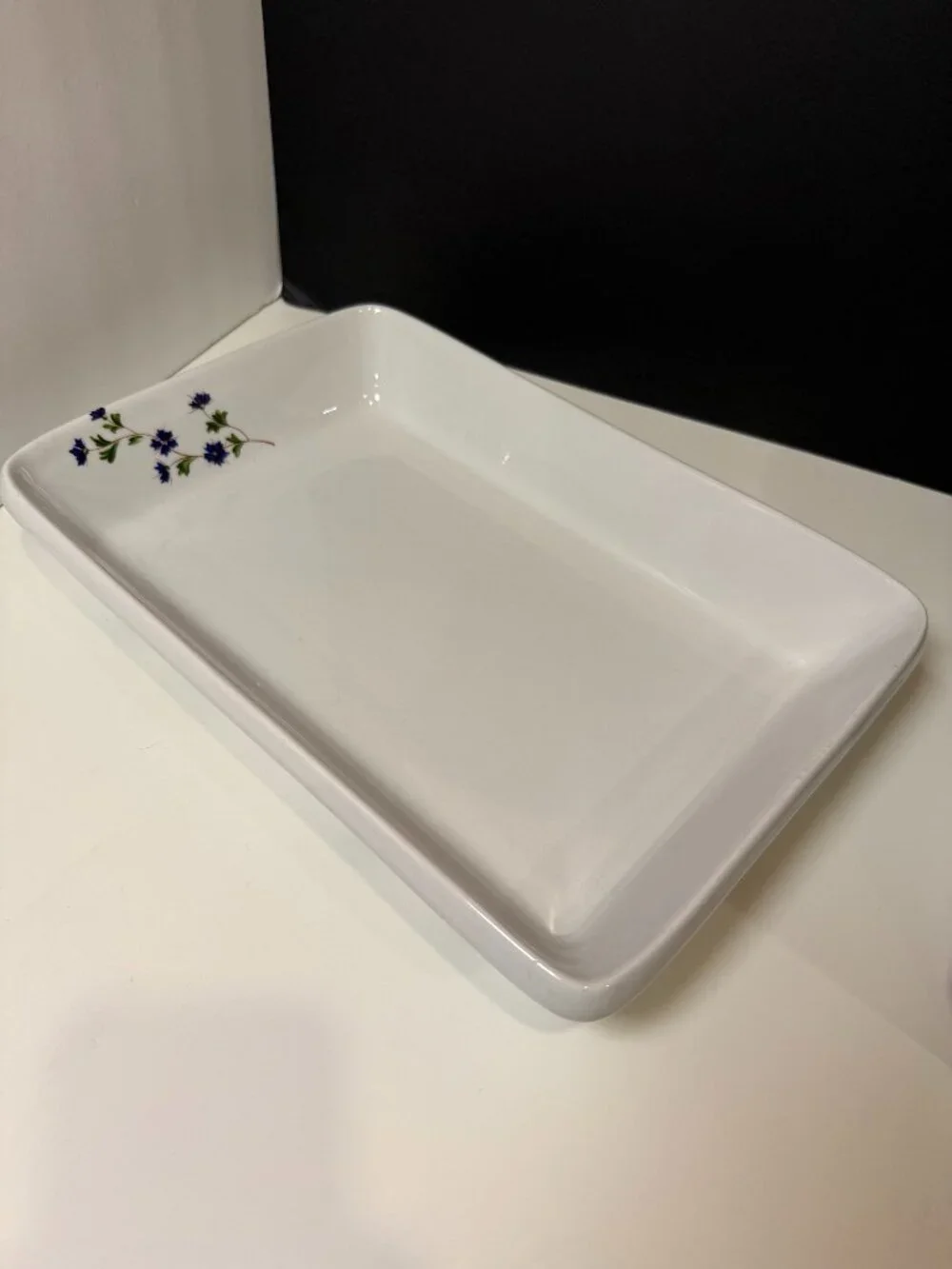 BIA Cordon Bleu 13x9 Baking Dish – White Porcelain, Amethyst Floral, EUC